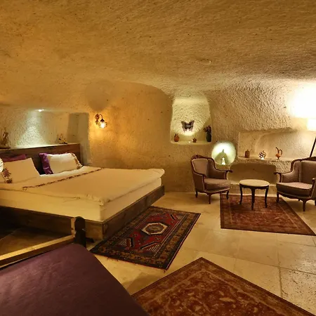 Demisos Caves Otel 3*