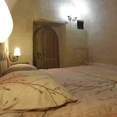 Demisos Caves 3* Mustafapaşa