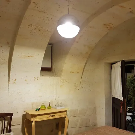 Demisos Caves 3*