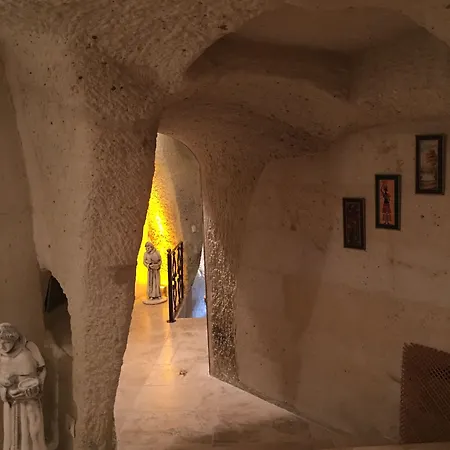 Demisos Caves 3* Mustafapasa