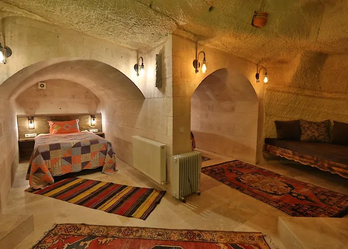 Hotel Demisos Caves 3*