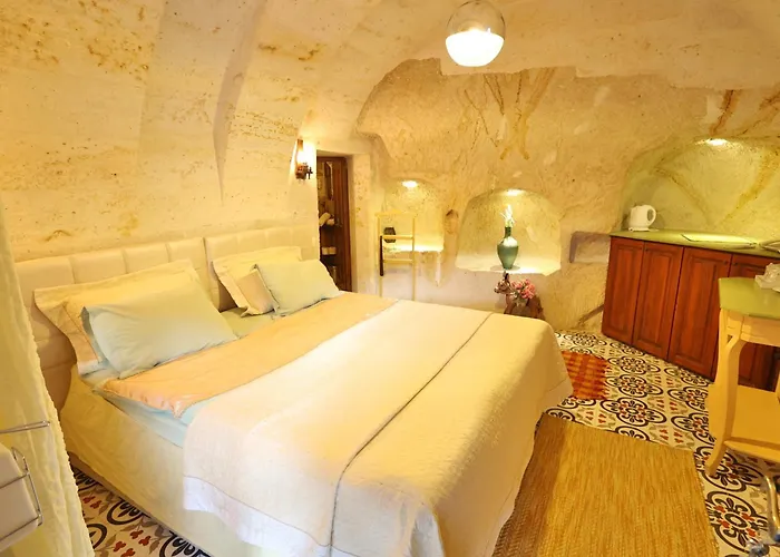 Demisos Caves 3* Mustafapaşa