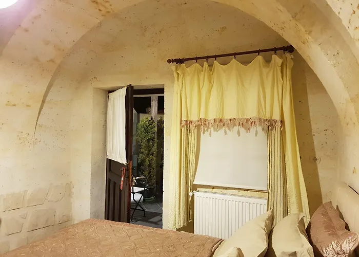 Demisos Caves Mustafapaşa